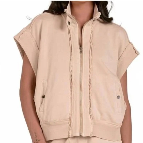 Elan Ainsley Zip-Up Vest - Sand. NWT. Size M - Picture 2 of 7